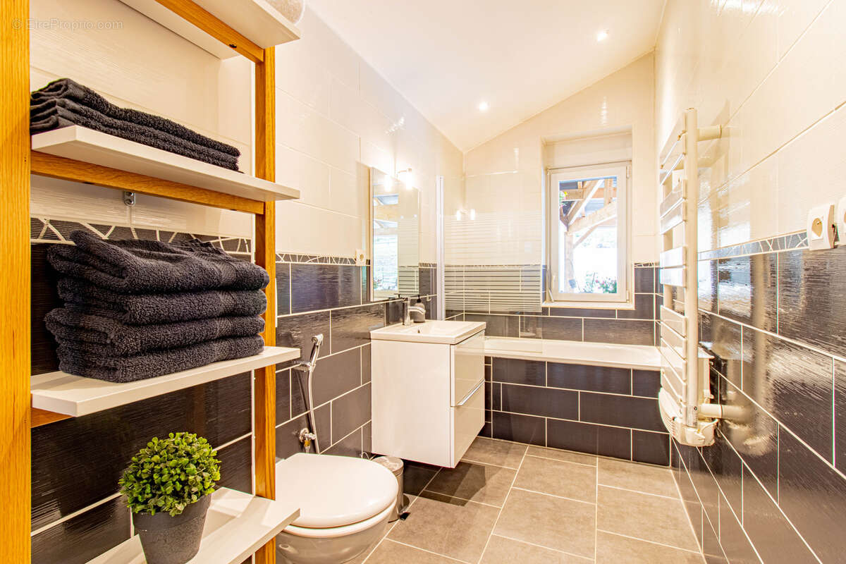 Maison à NOUZONVILLE