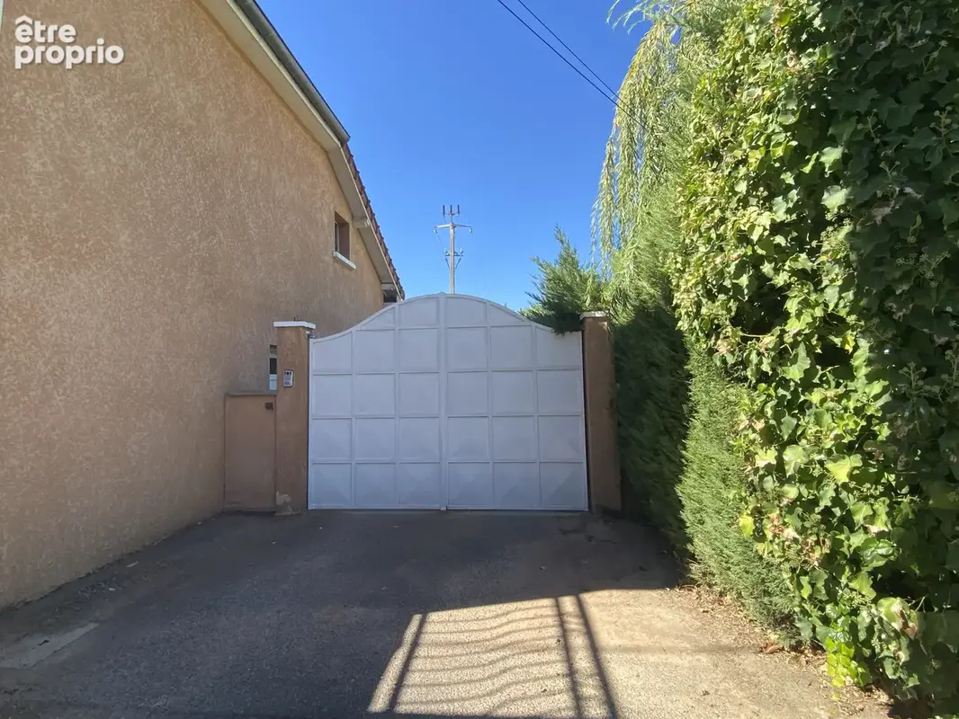 Maison 6 pièces 152 m² à vendre à Villerest (42300) - photo 2