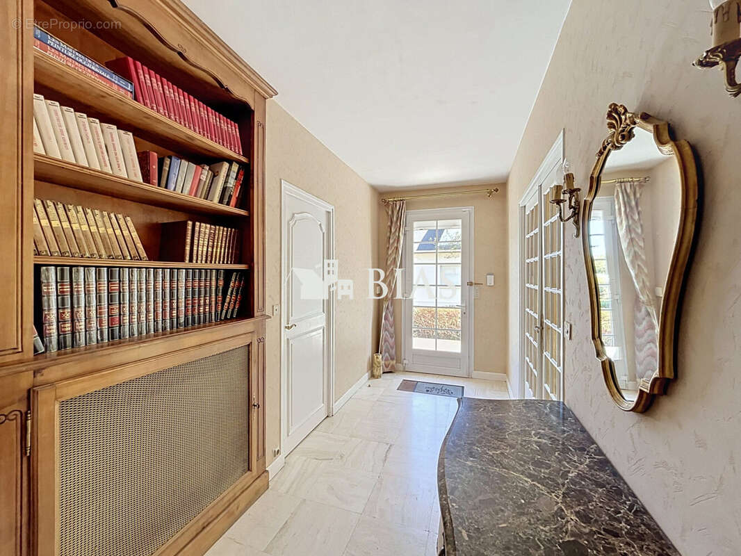 Maison 171 m² à Oissel  - photo 5