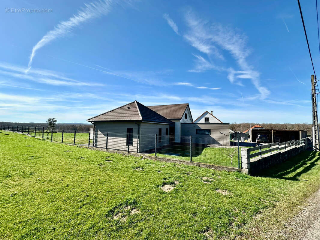 Maison à LUXEUIL-LES-BAINS