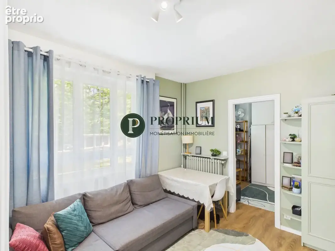 Appartement 1 pièce 33 m² à vendre à Versailles (78000) - photo 2