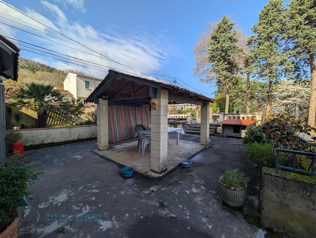   - Maison à AIGUEFONDE