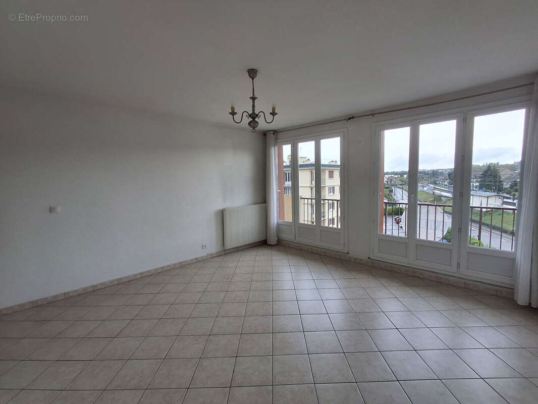 Appartement à BONNIERES-SUR-SEINE