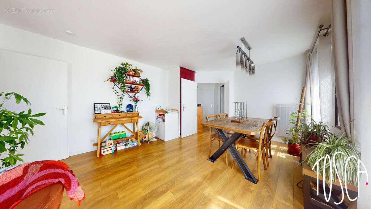 Appartement à THIAIS