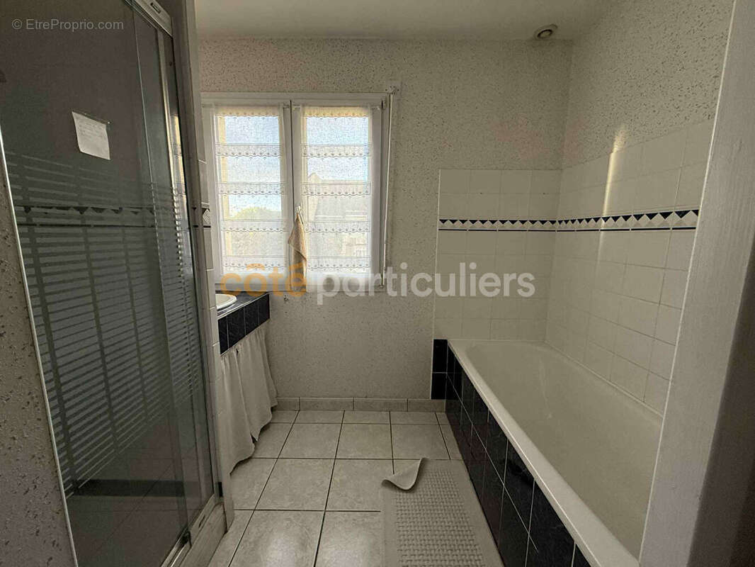 Maison à SAINT-CONTEST