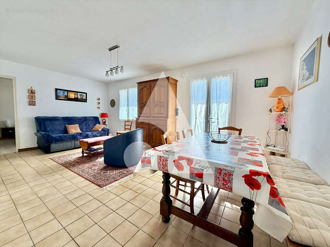 Maison à LA TREMBLADE