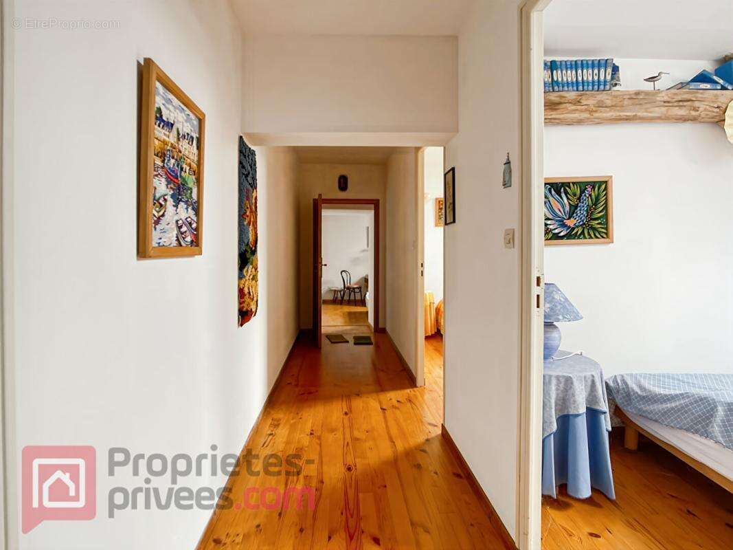 Maison Nitry 9 pièce(s) 353 m2 - photo 9