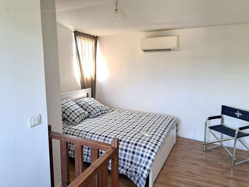 Appartement à TOURVES