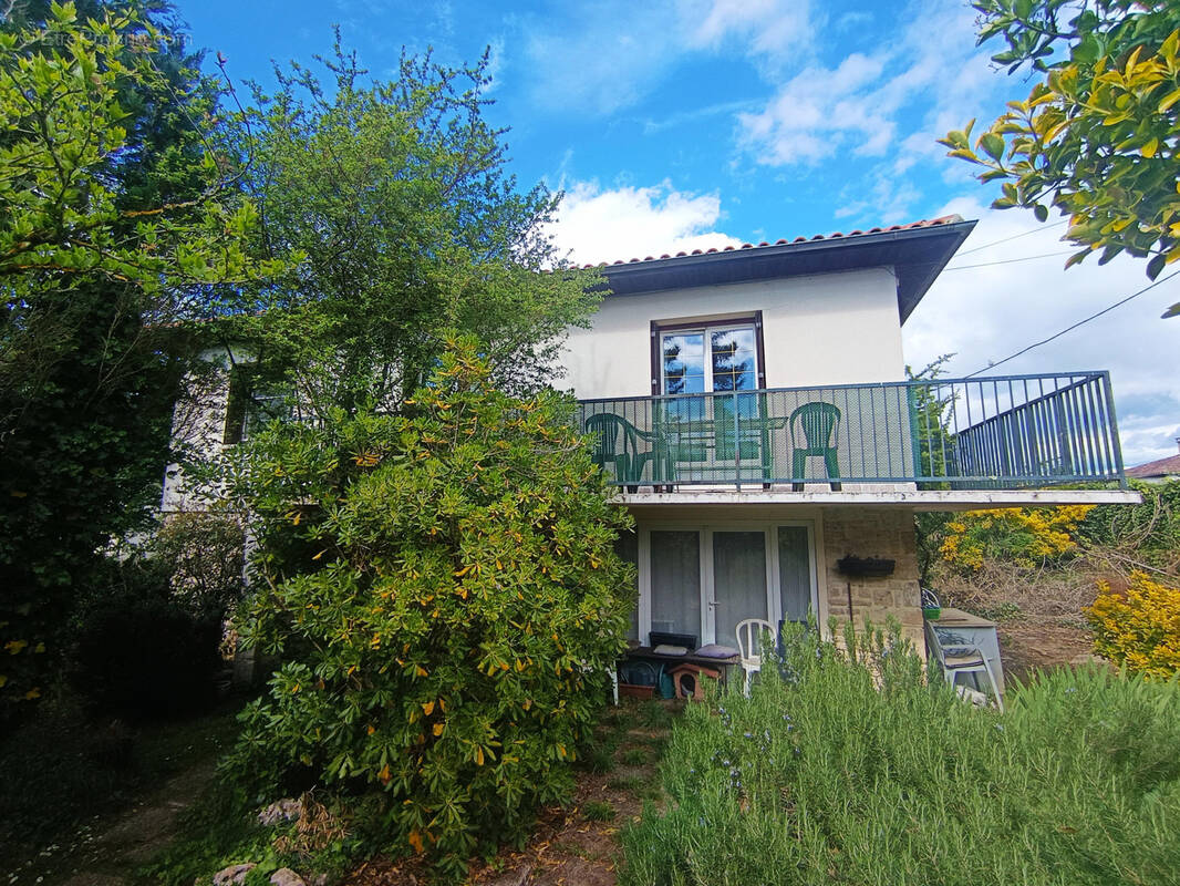 Maison à MONTAYRAL