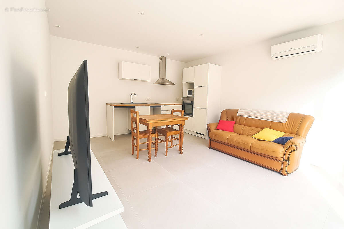 Appartement à SPERACEDES