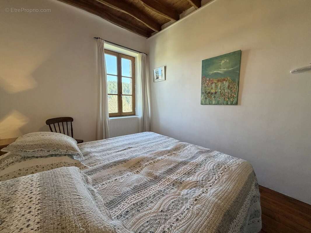 Maison à LAROCHEMILLAY