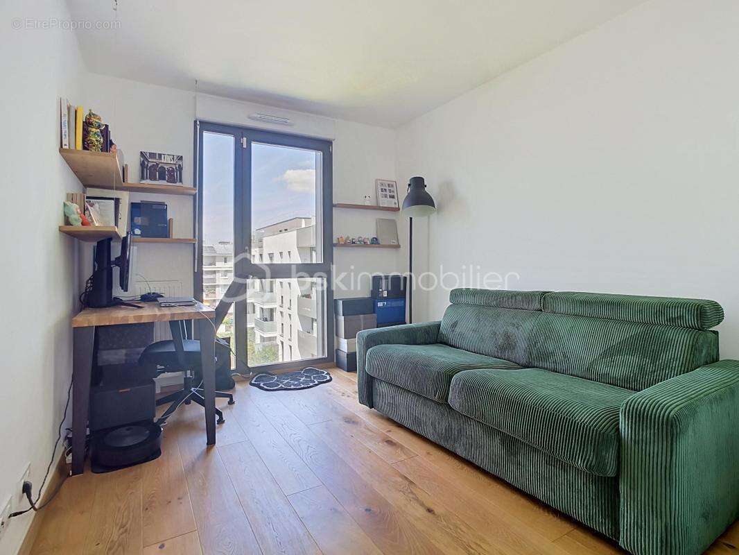 Appartement à BUSSY-SAINT-GEORGES