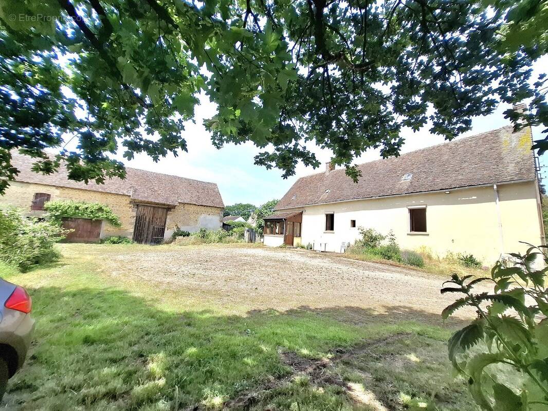Maison à JUILLE