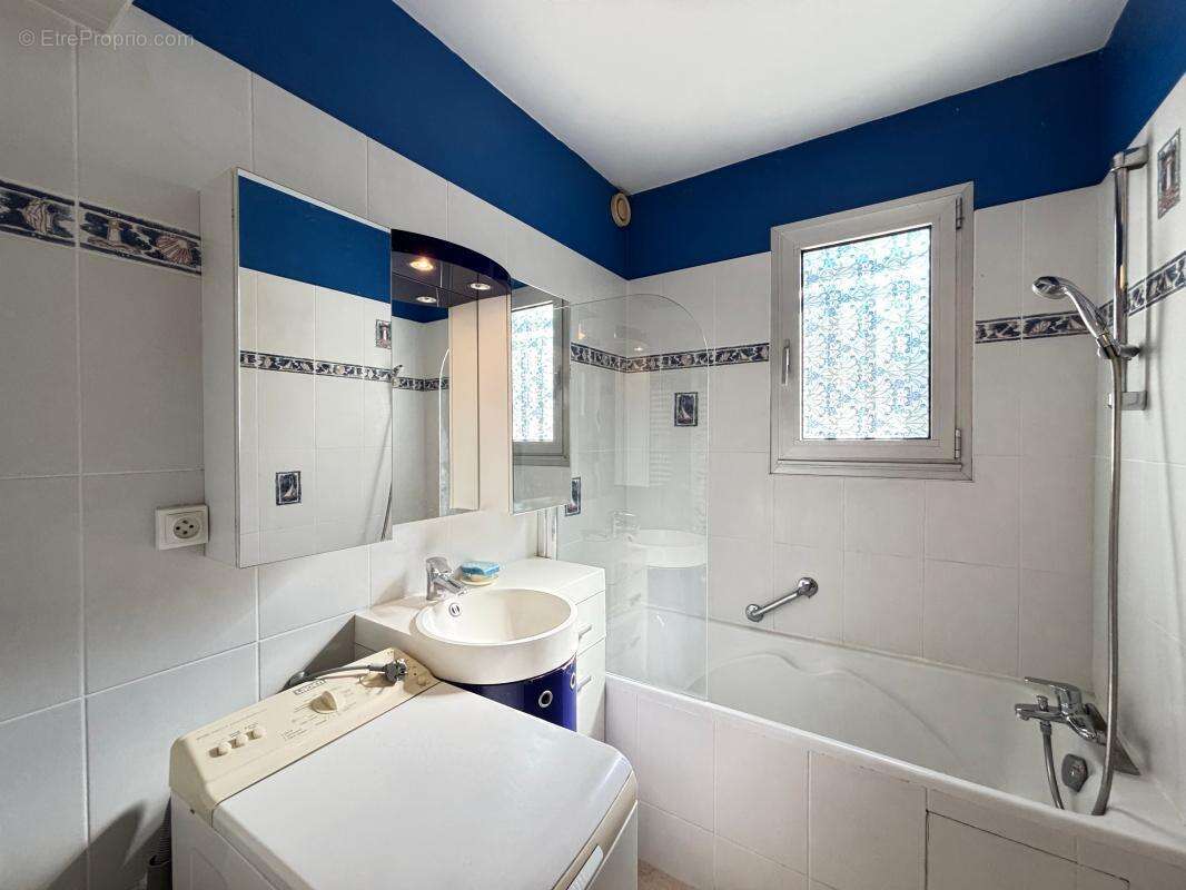 Appartement à VAUX-SUR-MER