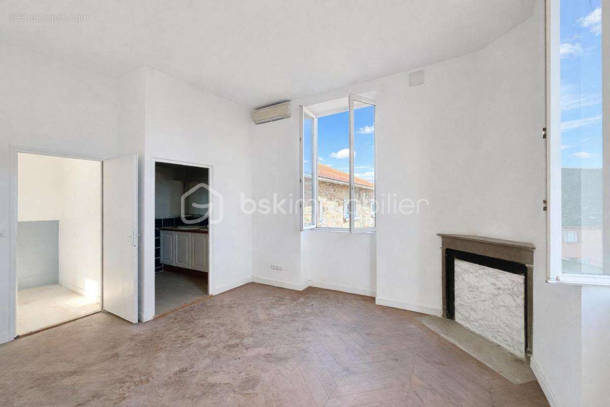 Appartement à CRECHES-SUR-SAONE