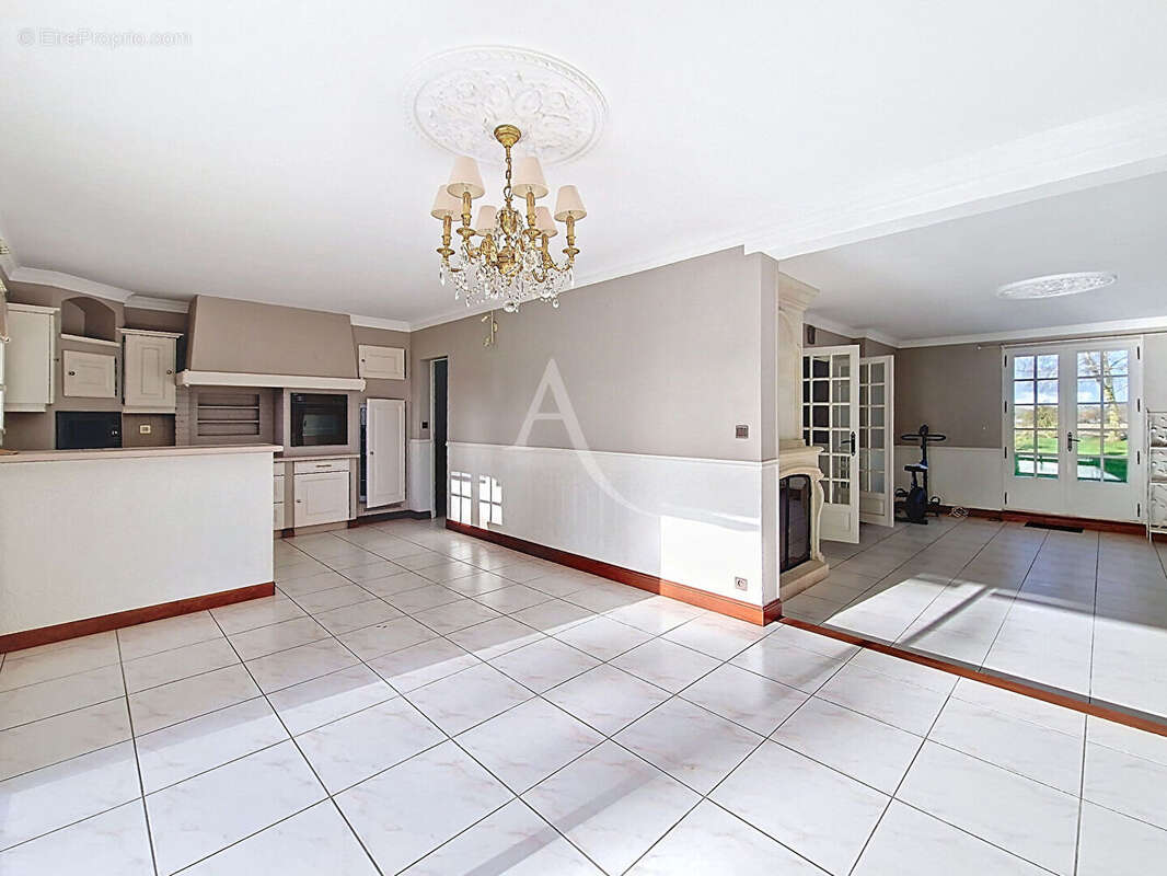 Maison Vivy 6 pièce(s) 162 m2 - photo 4