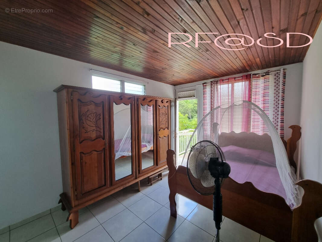 Rivière salée - Immeuble/Maison - 8p - photo 10