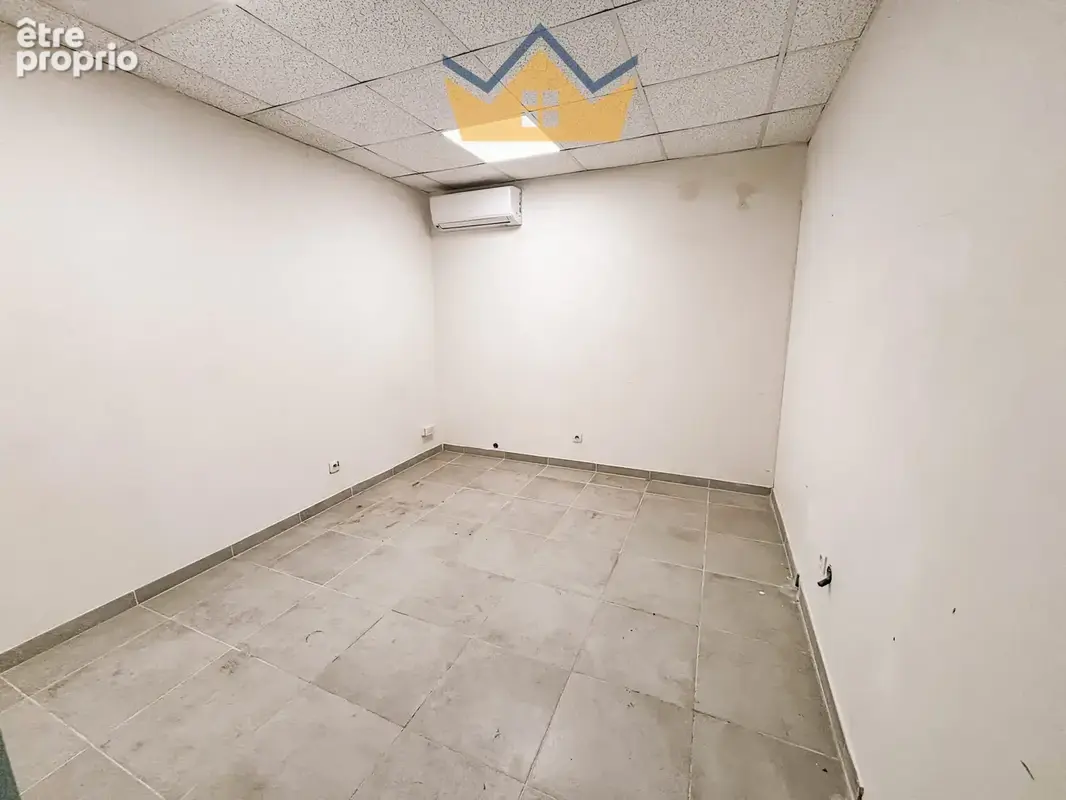 Commerce 158 m² à vendre à Fort-De-France (97200) - photo 8