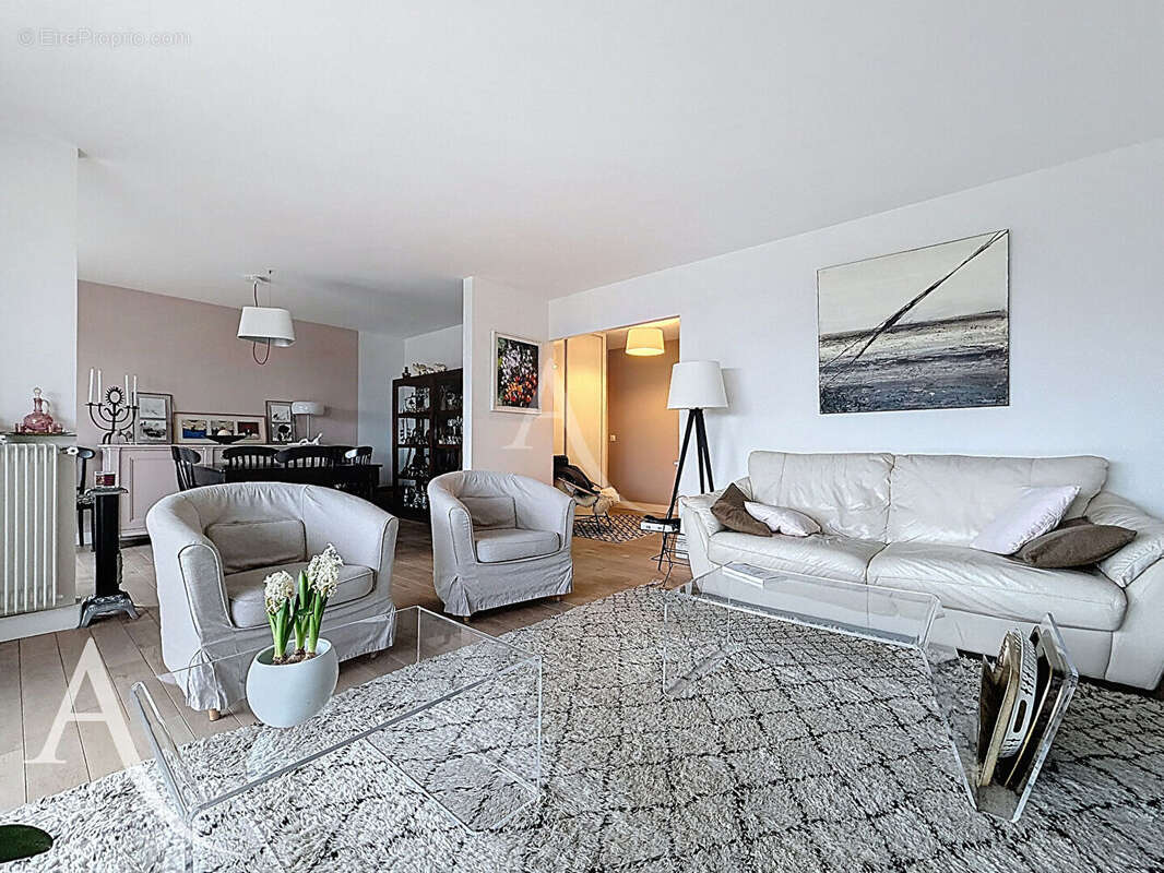 Appartement à GARCHES