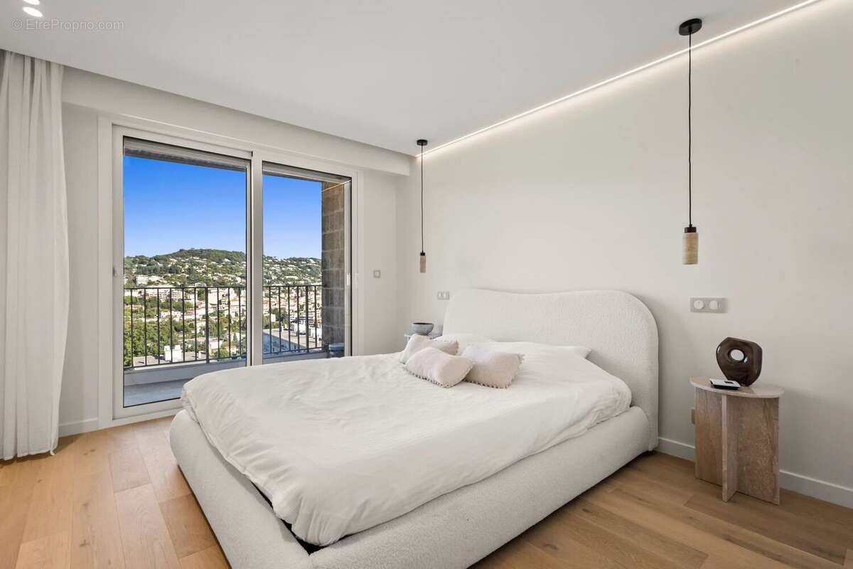 Appartement à LE CANNET