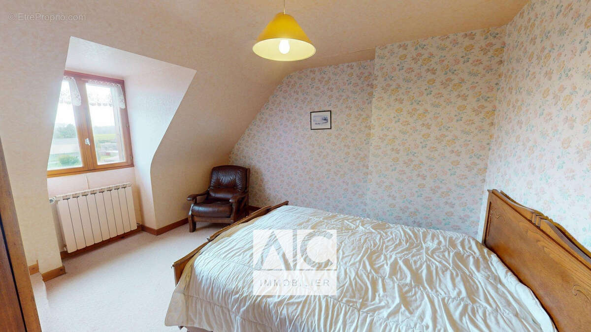 Maison à PLOUNEVEZ-QUINTIN