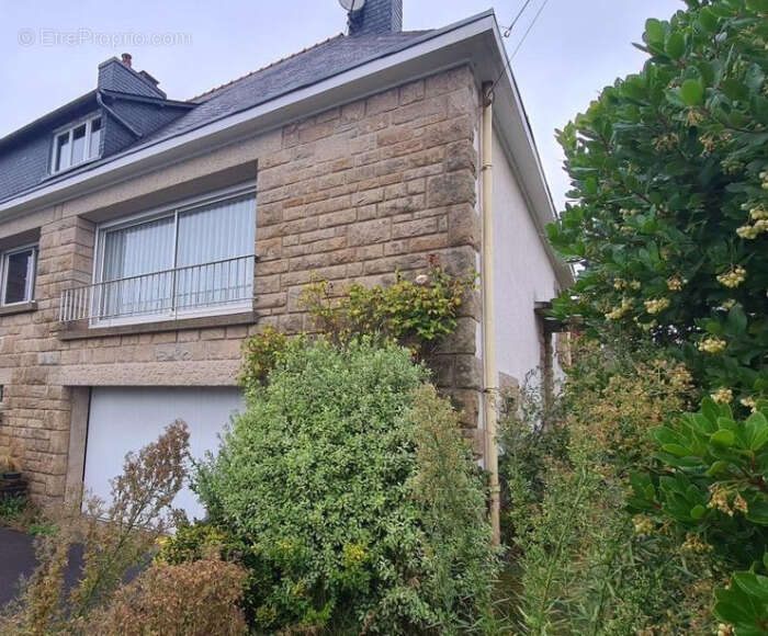 Maison à LECOUSSE