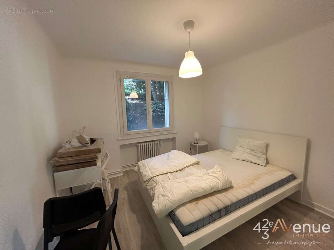 Appartement à SAINT-ETIENNE