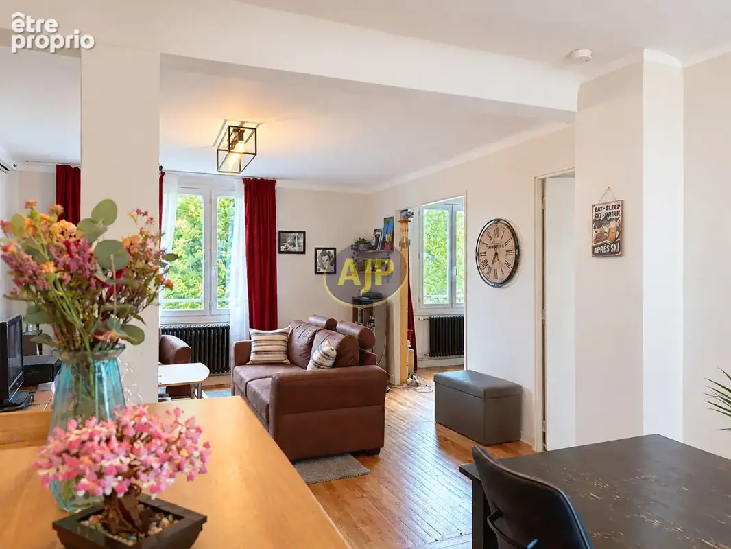 Appartement Nantes 4 pièce(s) 75.58 m2 - photo 2