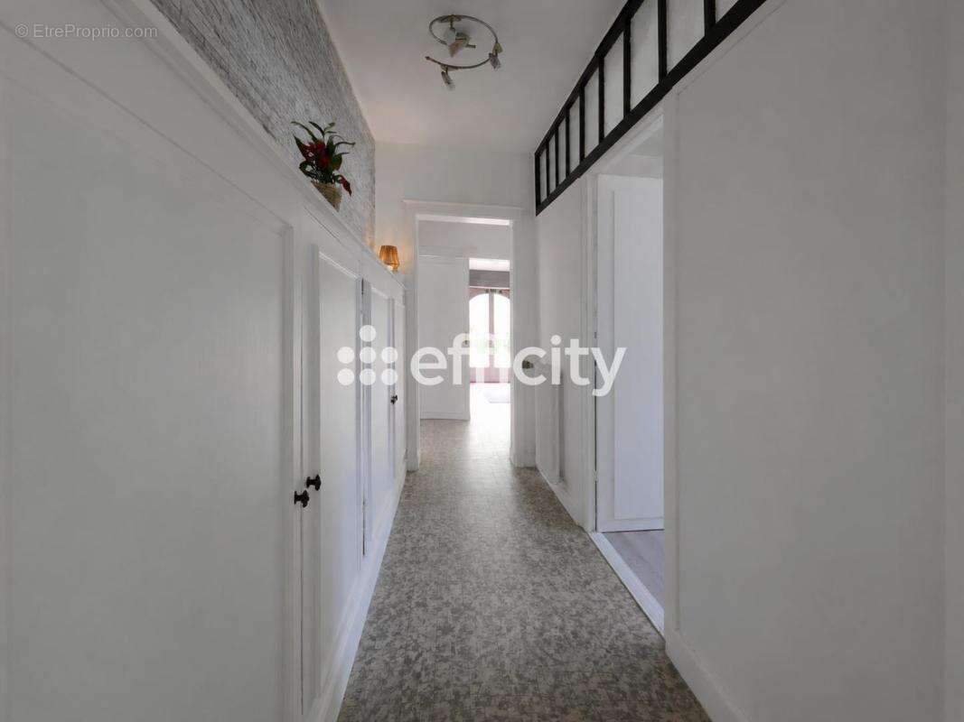 Maison 163 m² à Hinx  - photo 7