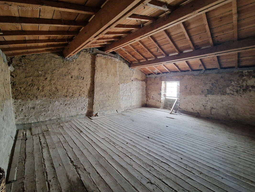 Maison à SAINT-PHILBERT-DE-BOUAINE