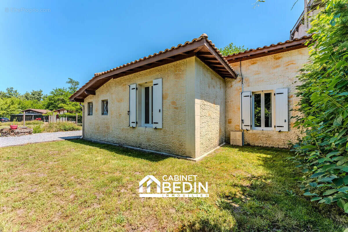 Maison à SALLES