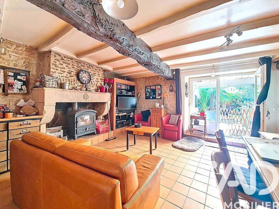 Photo 2 - Maison à GENOUILLE