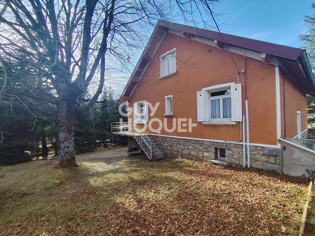 Maison à CHALMAZEL