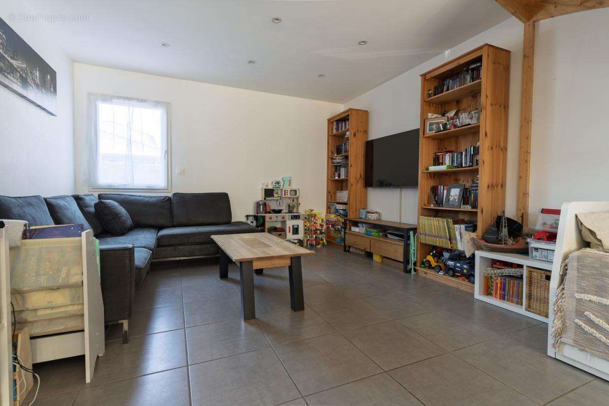 Maison récente de 80 m² avec grande pièce de vie, et sans travaux - photo 4