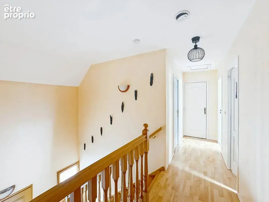 Maison de 6 pièces de 158 m² à Lagny-sur-Marne - photo 9