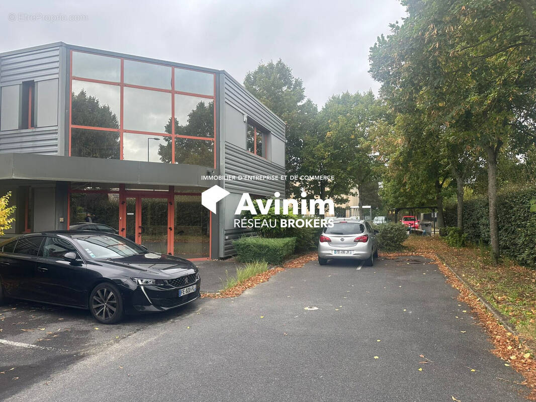 Commerce à SAINT-OUEN-L'AUMONE