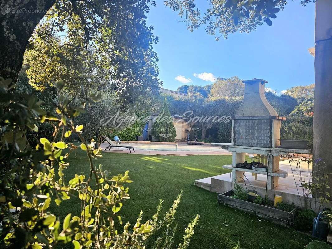 Maison à SAINT-MAXIMIN-LA-SAINTE-BAUME