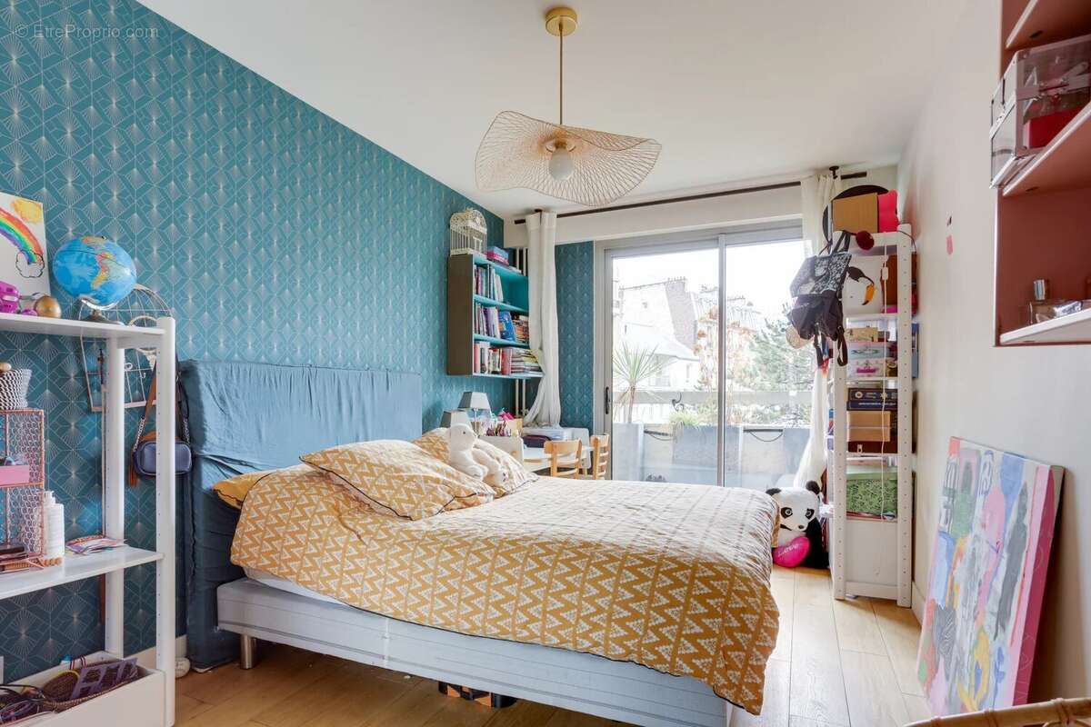 Appartement à LEVALLOIS-PERRET