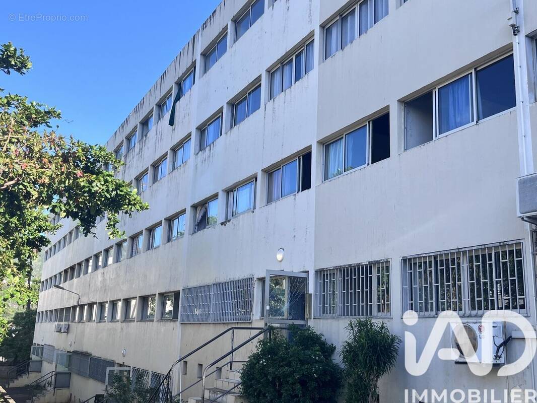 Photo 1 - Appartement à SAINT-DENIS