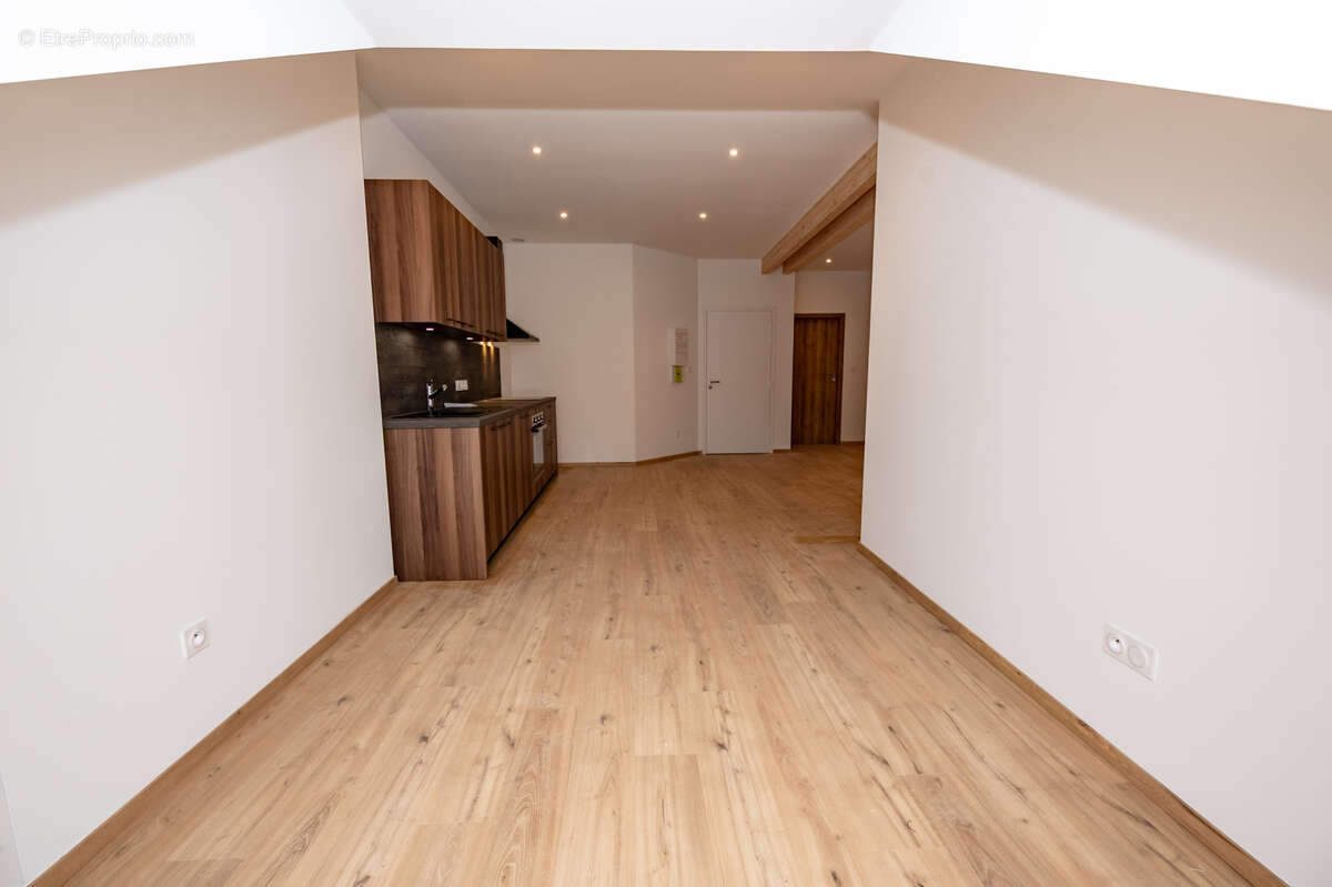 Appartement à MOUTHE