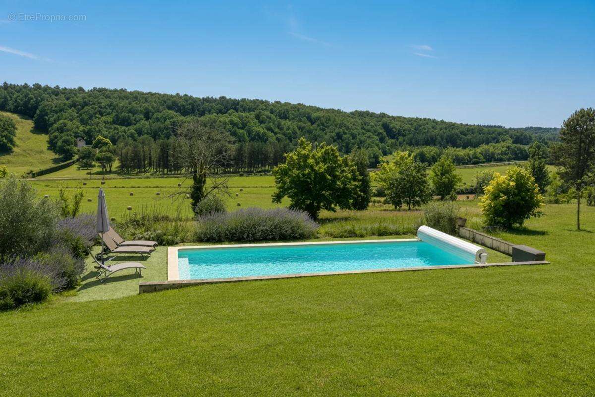 Demeure en pierre avec piscine et vue sur la vallée à Douville - photo 25