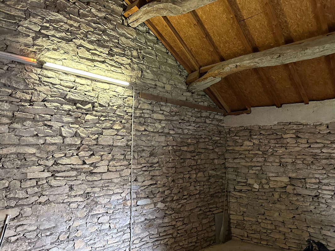 Terrain à SOLEYMIEU