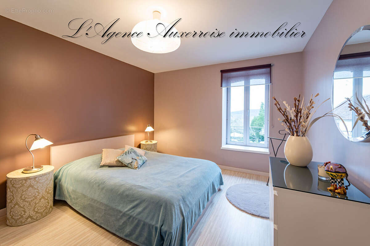 Maison à CEZY