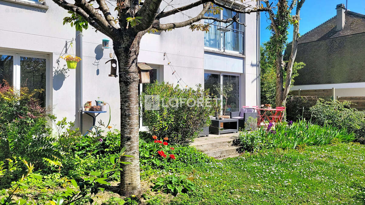 Maison à MONTMORENCY