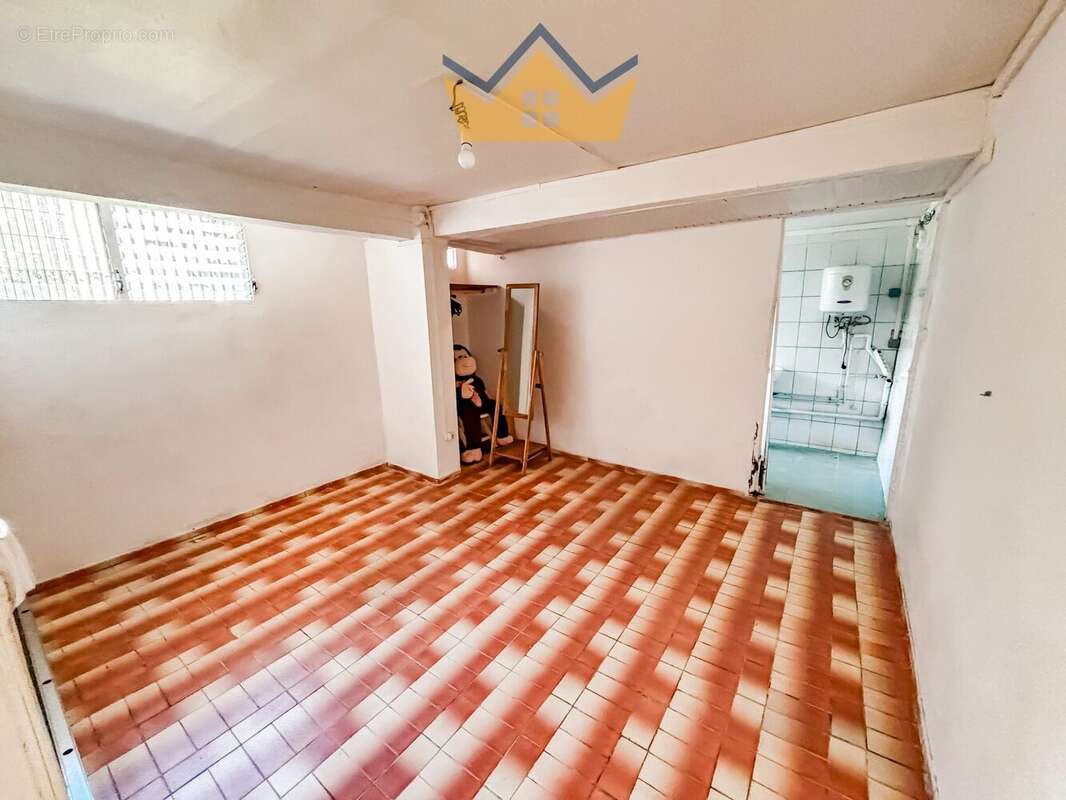 Maison 200 m² à Fort-De-France  - photo 6