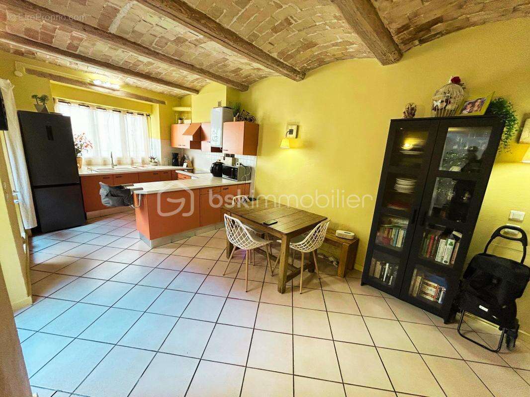 Maison à BAGNOLS-SUR-CEZE