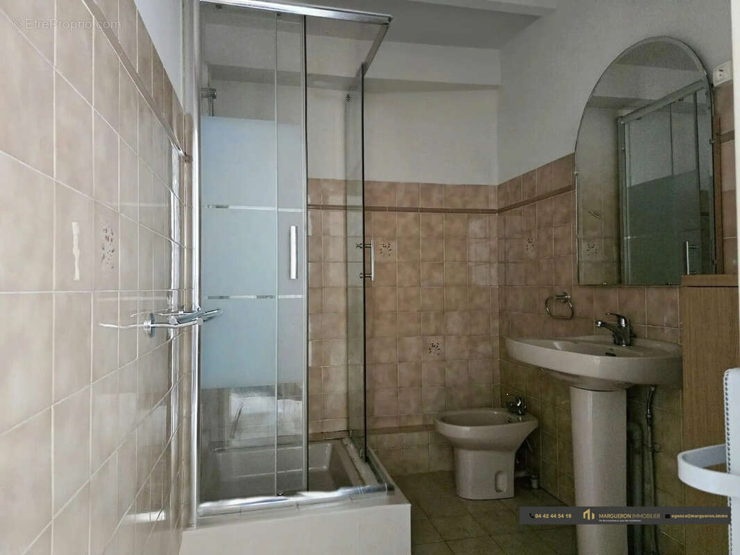 Appartement 3 pièces 77 m² à vendre à Martigues (13500) - photo 7