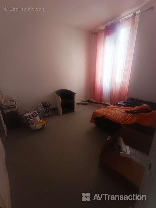 Appartement à MARSEILLE-3E