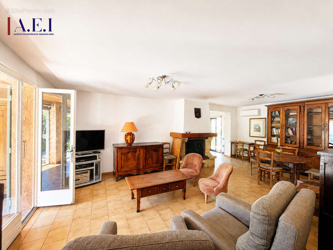 Six-Fours-Les-Plages - Villa individuelle avec jardin & garage - photo 10