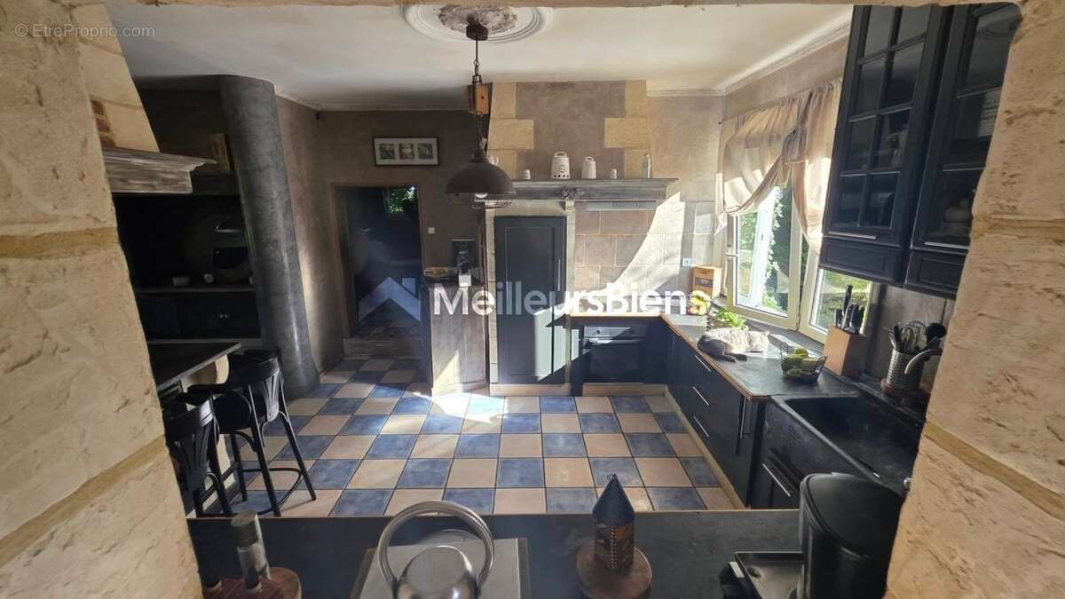 Maison à SAINT-MARTIN-SUR-ECAILLON